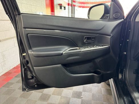 Used 2024 Mitsubishi Outlander Sport SE AWD/4WD image 8