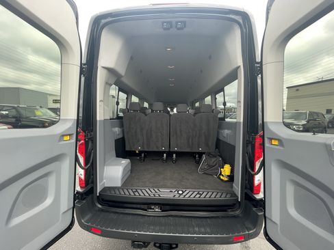 Used 2015 Ford Transit 350 XLT RWD image 11