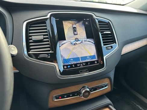 Certified 2024 Volvo XC90 T8 Plus w/ Protection Package Premier image 25