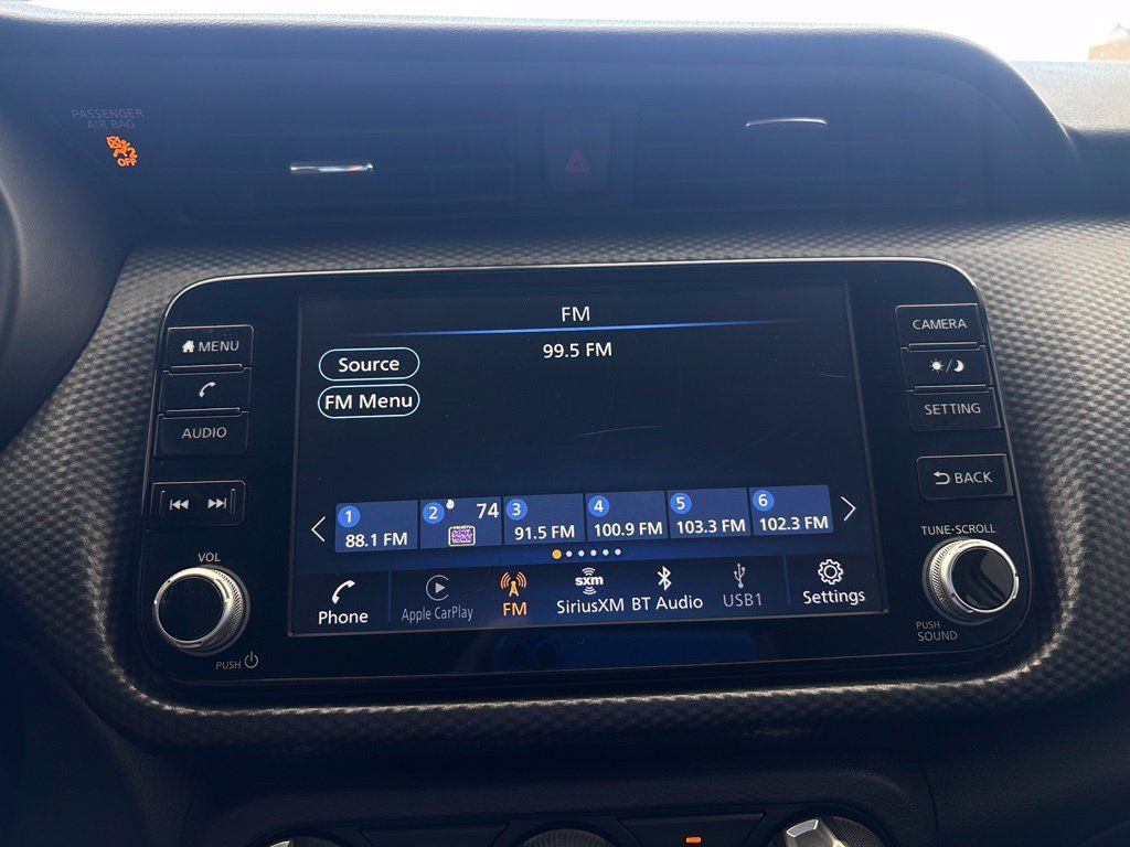 Used 2023 Nissan Kicks SV FWD image 9