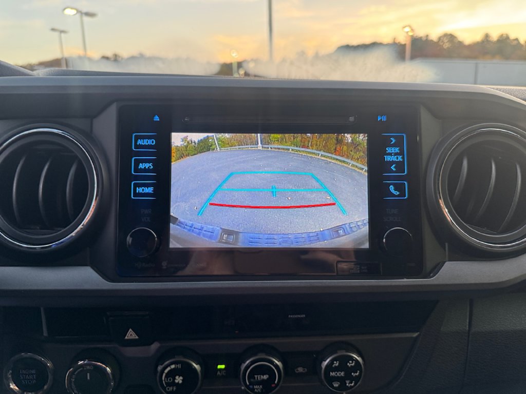 Used 2017 Toyota Tacoma TRD Sport w/ Tow Package AWD/4WD image 19