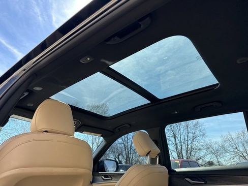 Used 2023 Jeep Grand Cherokee L Limited w/ Black Appearance Package image 21