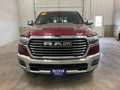 Used 2025 RAM 1500 Laramie AWD/4WD image 8