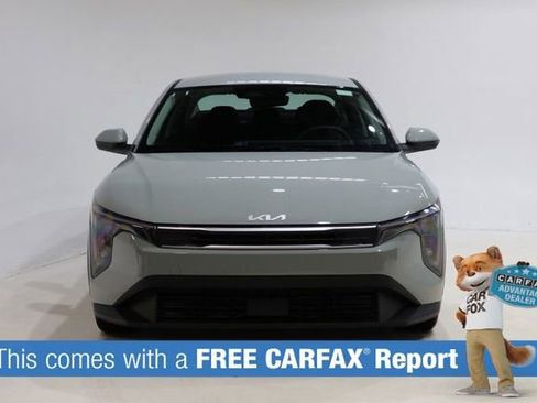 Used 2025 Kia K4 LXS image 2
