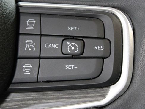 Used 2024 Jeep Wagoneer Series III image 45