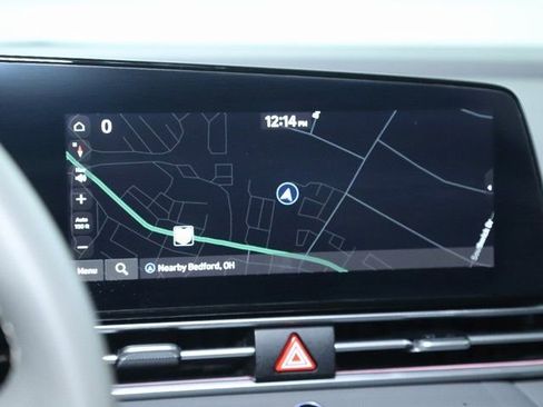 Certified 2024 Hyundai Elantra SEL w/ Convenience Package image 25