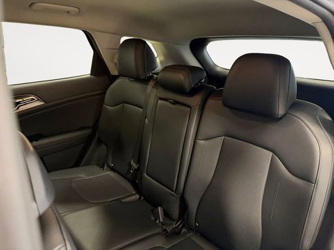 Used 2023 Kia Sportage EX image 28