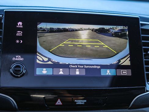 Used 2024 Honda Passport TrailSport image 23