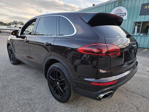 Used 2016 Porsche Cayenne AWD/4WD image 12