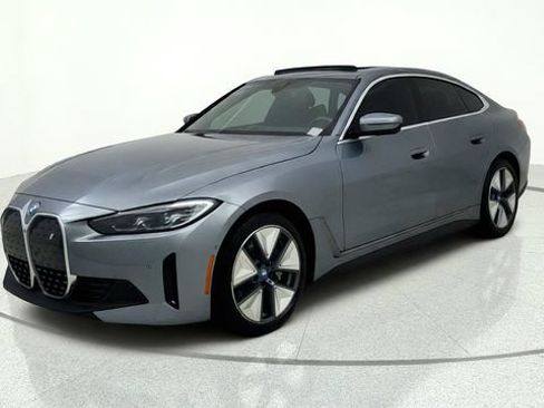 Used 2023 BMW i4 eDrive35 w/ Premium Package RWD image 6