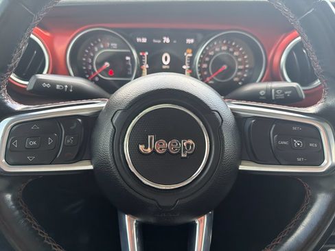 Used 2020 Jeep Gladiator Rubicon AWD/4WD image 32