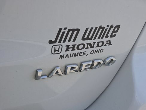 Used 2020 Jeep Grand Cherokee Laredo w/ Security & Convenience Group AWD/4WD image 9