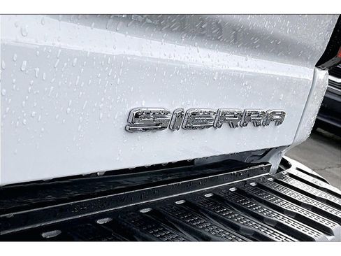 New 2025 GMC Sierra 3500 Denali w/ Denali Reserve Package image 9