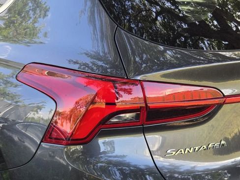 Used 2022 Hyundai Santa Fe Limited image 6