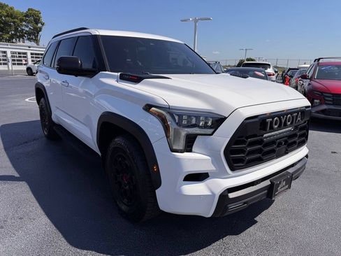 Used 2024 Toyota Sequoia TRD Pro AWD/4WD image 7