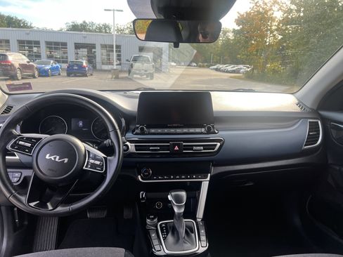 Used 2022 Kia Seltos S image 18
