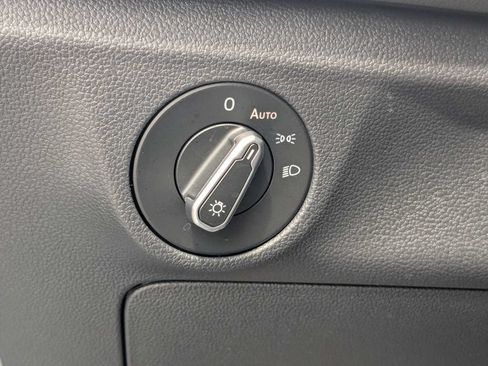 Certified 2026 Volkswagen Jetta Sport FWD image 32