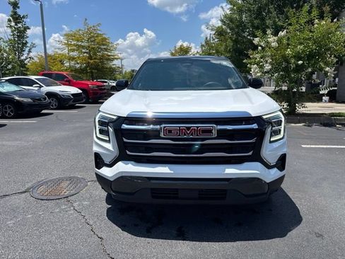 Used 2025 GMC Terrain Elevation AWD/4WD image 8