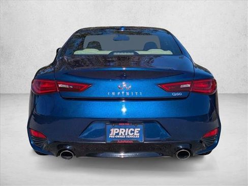 Used 2019 INFINITI Q60 3.0t Luxe w/ Essential Package image 7