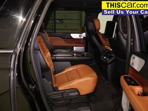 Used 2018 Lincoln Navigator L Reserve w/ Technology Package AWD/4WD image 29