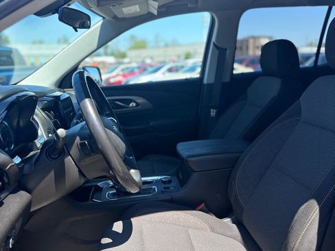 Used 2019 Chevrolet Traverse LT FWD image 5
