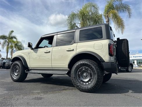 New 2025 Ford Bronco Outer Banks w/ Sasquatch Package image 4