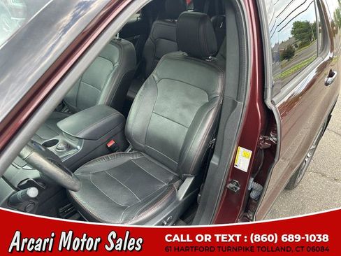 Used 2018 Ford Explorer Sport w/ Equipment Group 401A AWD/4WD image 16