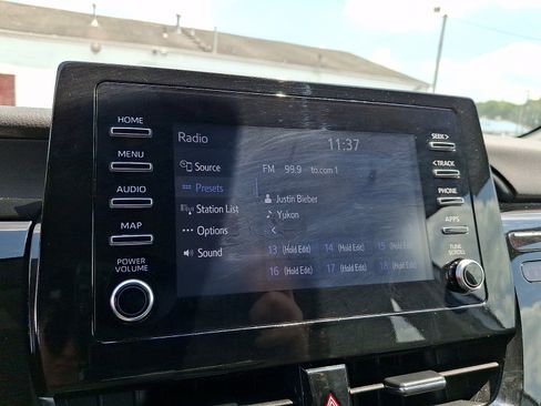 Used 2024 Toyota Camry SE FWD image 16