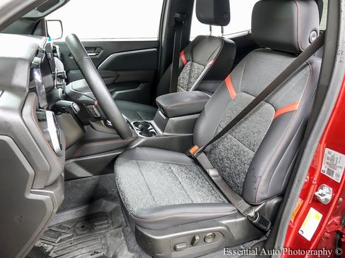 Certified 2024 Chevrolet Colorado Z71 w/ Z71 Convenience Package 2 image 10