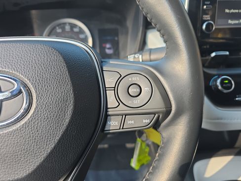 Used 2020 Toyota Corolla SE image 17