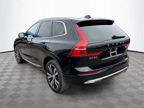 Used 2023 Volvo XC60 B5 Ultimate image 8