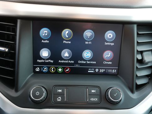 Used 2023 GMC Acadia SLE w/ Driver Convenience Package image 30