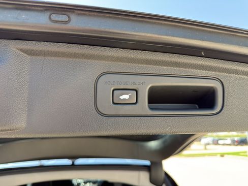 Used 2023 Honda Odyssey Touring image 15
