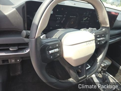 Used 2025 Kia K4 GT-Line FWD image 11