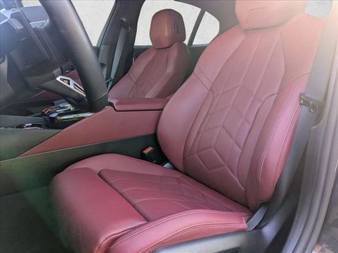 Certified 2025 BMW i5 eDrive40i w/ M Sport Package image 16