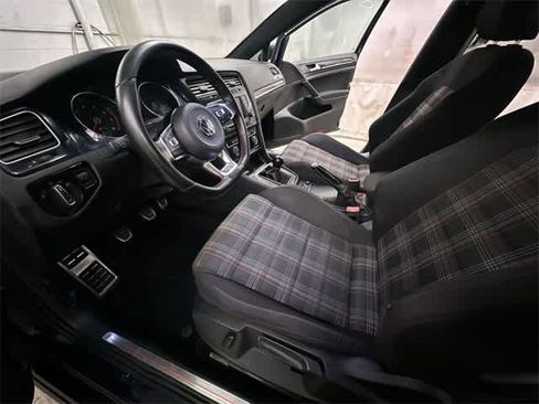 Used 2017 Volkswagen GTI S image 13