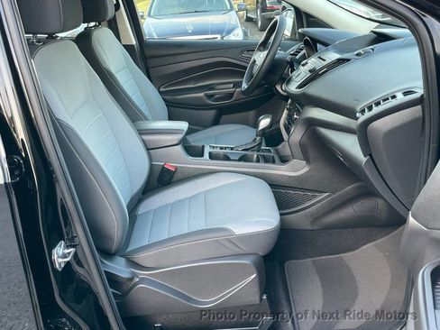 Used 2017 Ford Escape S image 8