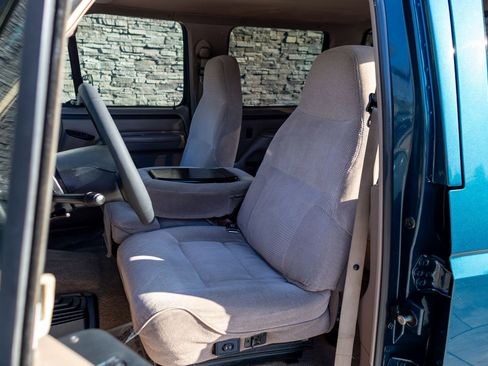 Used 1996 Ford F350 4dr 168.4 WB SRW 4WD image 31