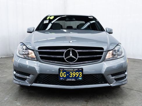 Used 2014 Mercedes-Benz C 250 Sedan image 2
