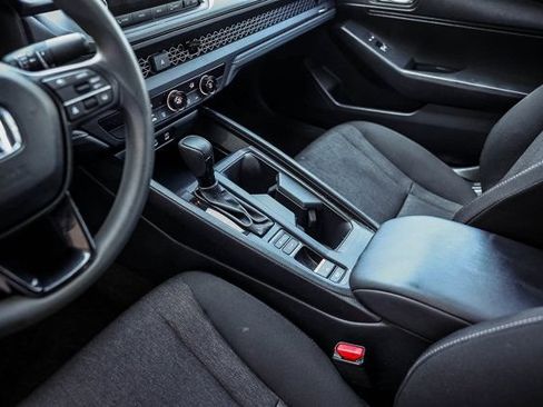 Used 2025 Honda Accord LX image 24