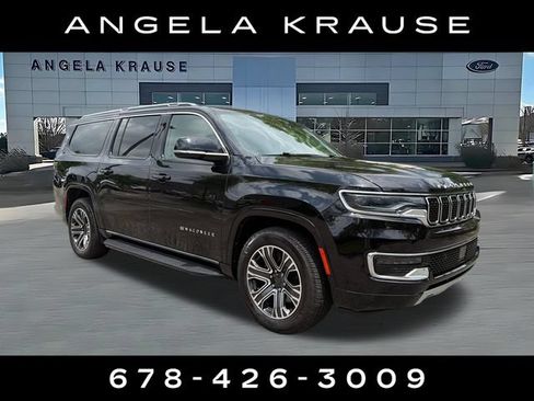 Used 2023 Jeep Wagoneer L Series II AWD/4WD image 1