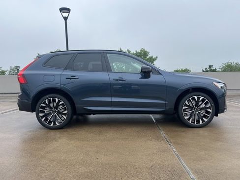 New 2026 Volvo XC60 T8 Ultra w/ Protection Package Premier image 9