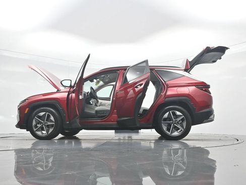 Used 2025 Hyundai Tucson SEL FWD image 51