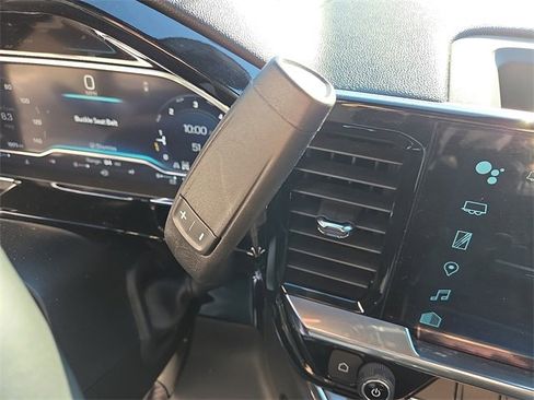 Used 2024 Chevrolet Silverado 2500 High Country w/ High Country Premium Package image 15