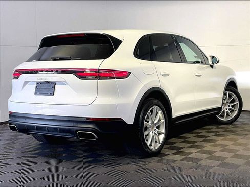 Certified 2022 Porsche Cayenne AWD/4WD image 7