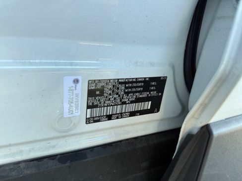Used 2023 Toyota RAV4 XLE Premium FWD image 23