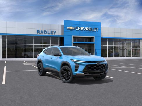 New 2026 Chevrolet Trax ACTIV w/ Sunroof Package FWD image 1