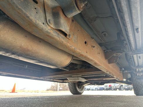 Used 1997 Chevrolet Suburban 4WD w/ Preferred Equipment Group 2 image 19