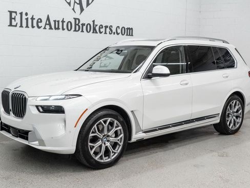 Used 2025 BMW X7 xDrive40i w/ Premium Package AWD/4WD image 50