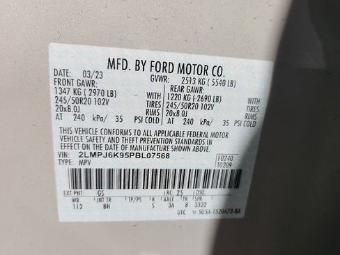 Used 2023 Lincoln Nautilus Reserve image 8